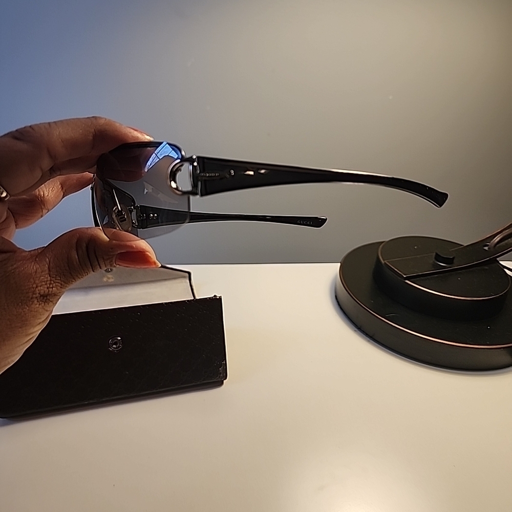 Authentic Gucci Black Sunglasses Gradient - image 3